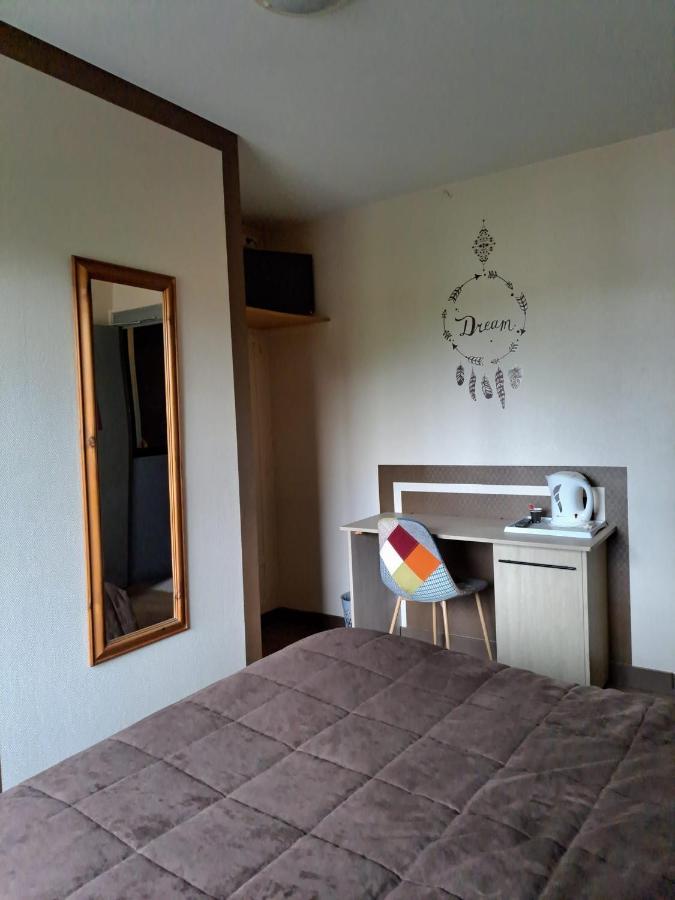 Hotel Le Petit Pecheur Saint-Florent-le-Vieil Zewnętrze zdjęcie