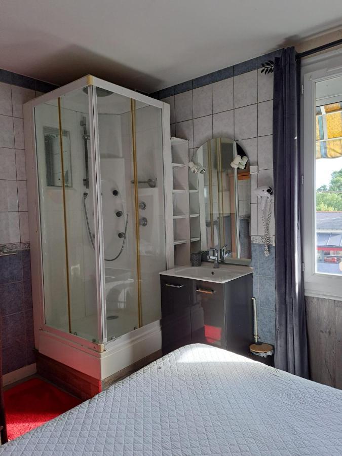 Hotel Le Petit Pecheur Saint-Florent-le-Vieil Zewnętrze zdjęcie