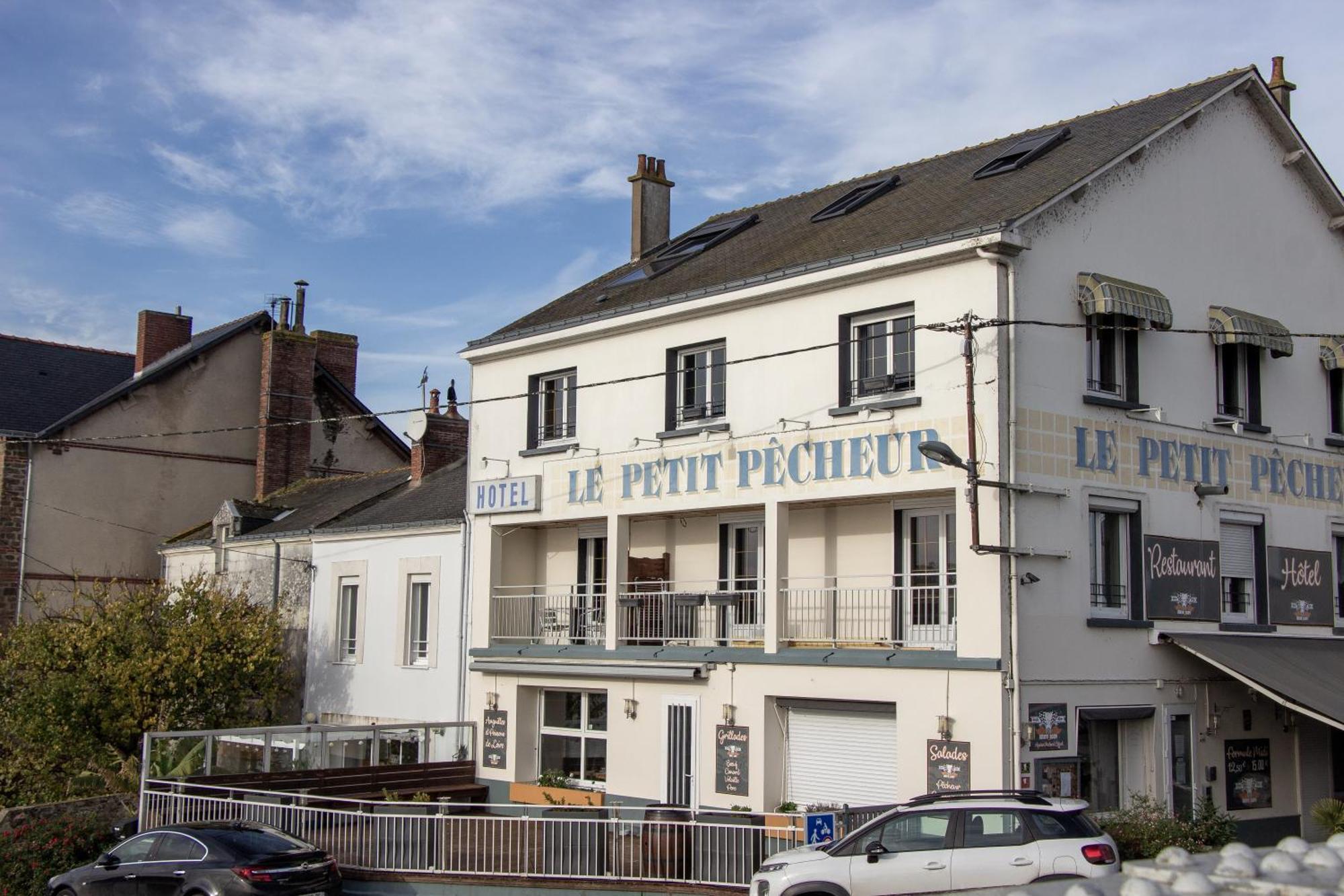 Hotel Le Petit Pecheur Saint-Florent-le-Vieil Zewnętrze zdjęcie