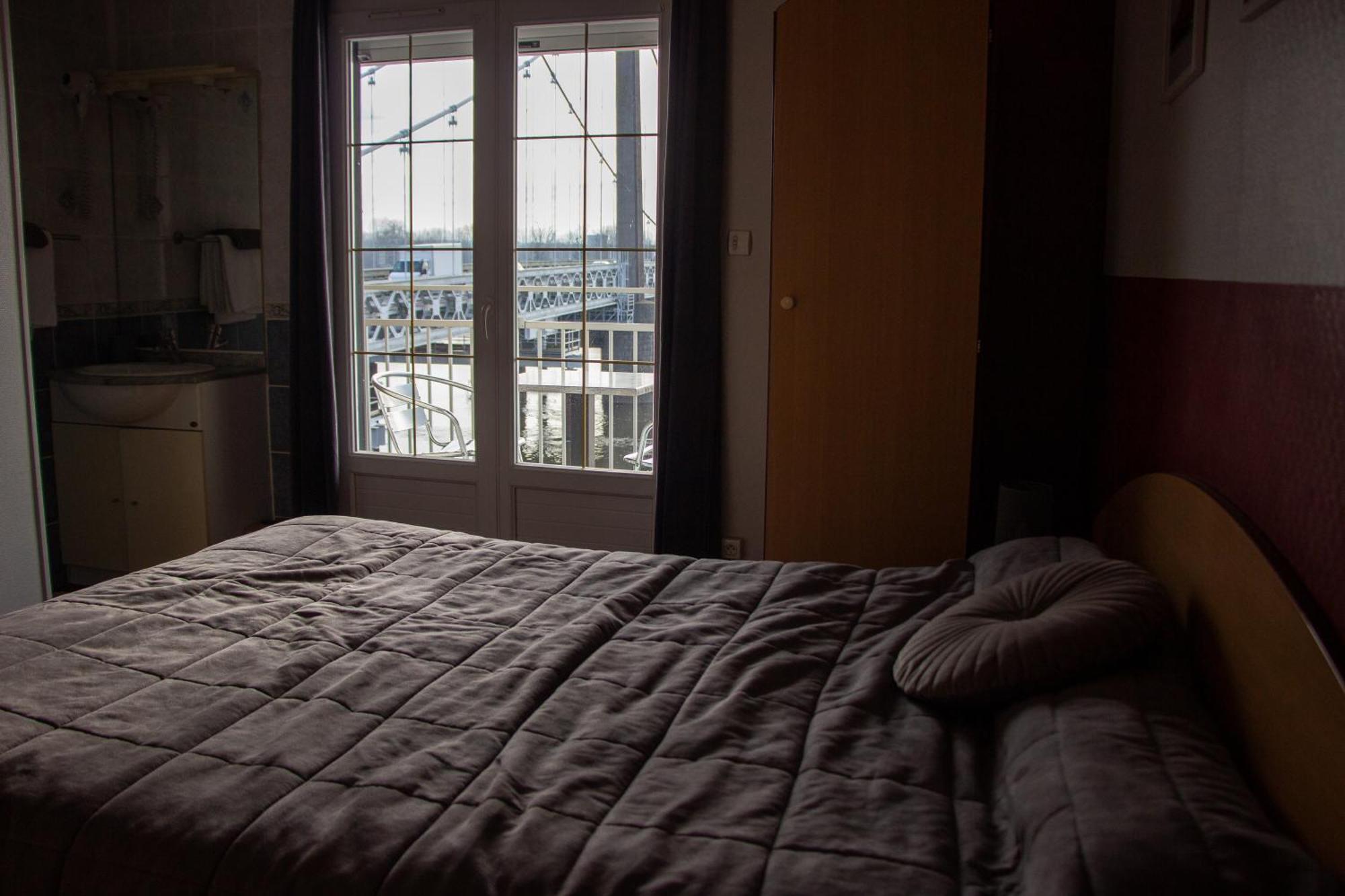 Hotel Le Petit Pecheur Saint-Florent-le-Vieil Zewnętrze zdjęcie