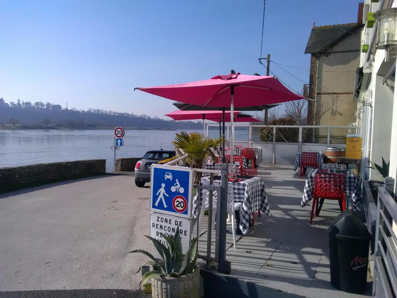 Hotel Le Petit Pecheur Saint-Florent-le-Vieil Zewnętrze zdjęcie