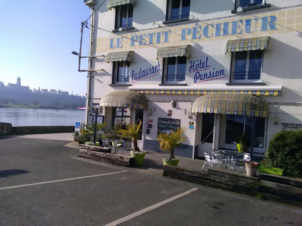 Hotel Le Petit Pecheur Saint-Florent-le-Vieil Zewnętrze zdjęcie